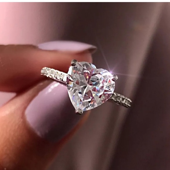 925 Silver Ring Heart Shaped White Sapphire 6ct - Picture 2 of 7